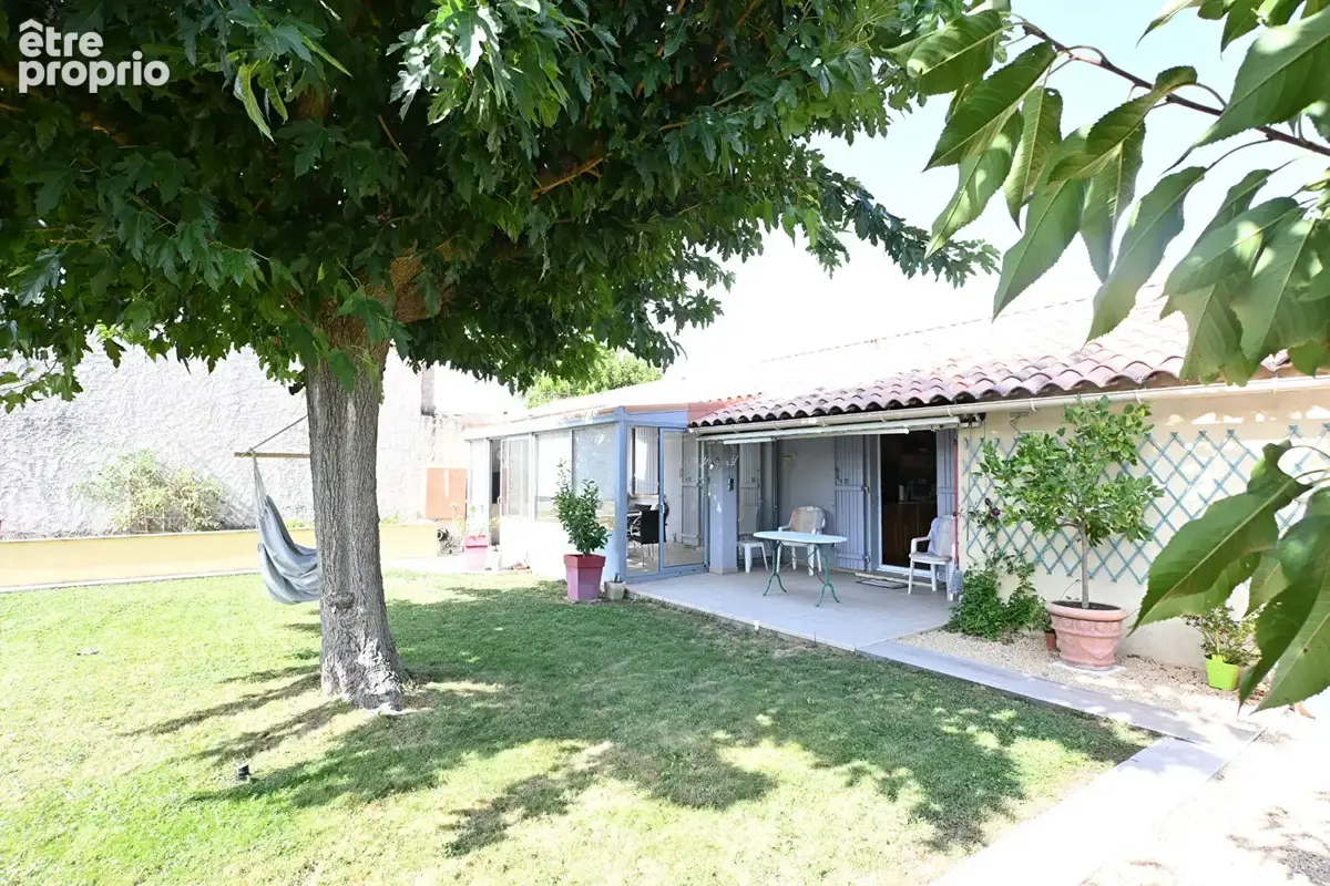 Maison à L'ISLE-SUR-LA-SORGUE
