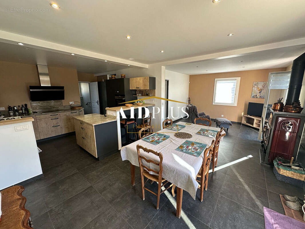 Maison à SAINT-PRIX