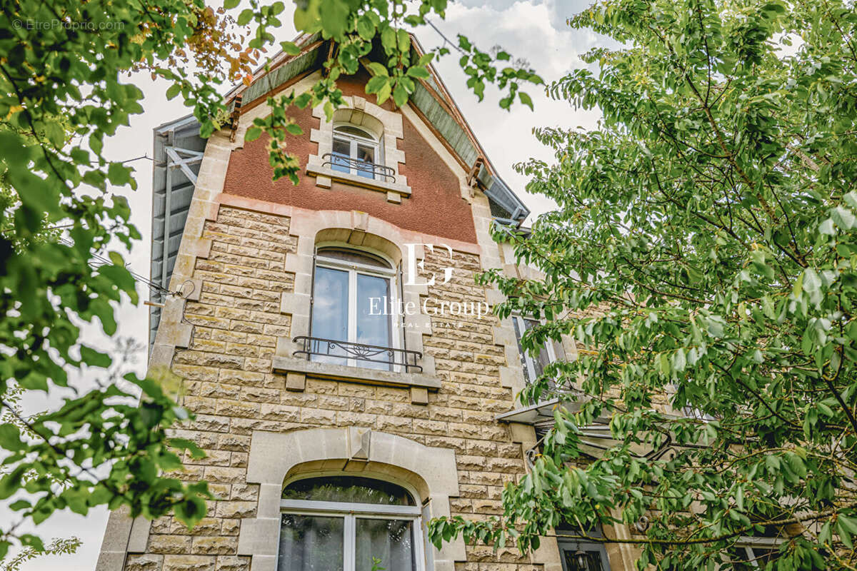 Maison à ROCHEFORT