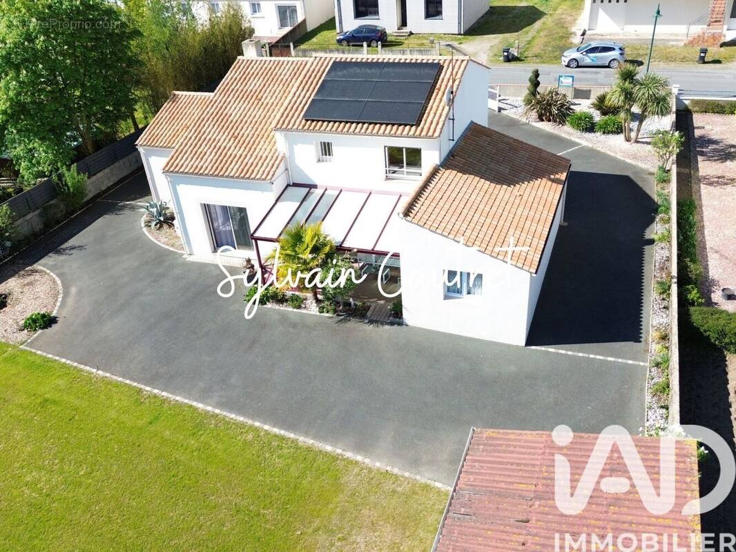 Photo 1 - Maison à MACHE