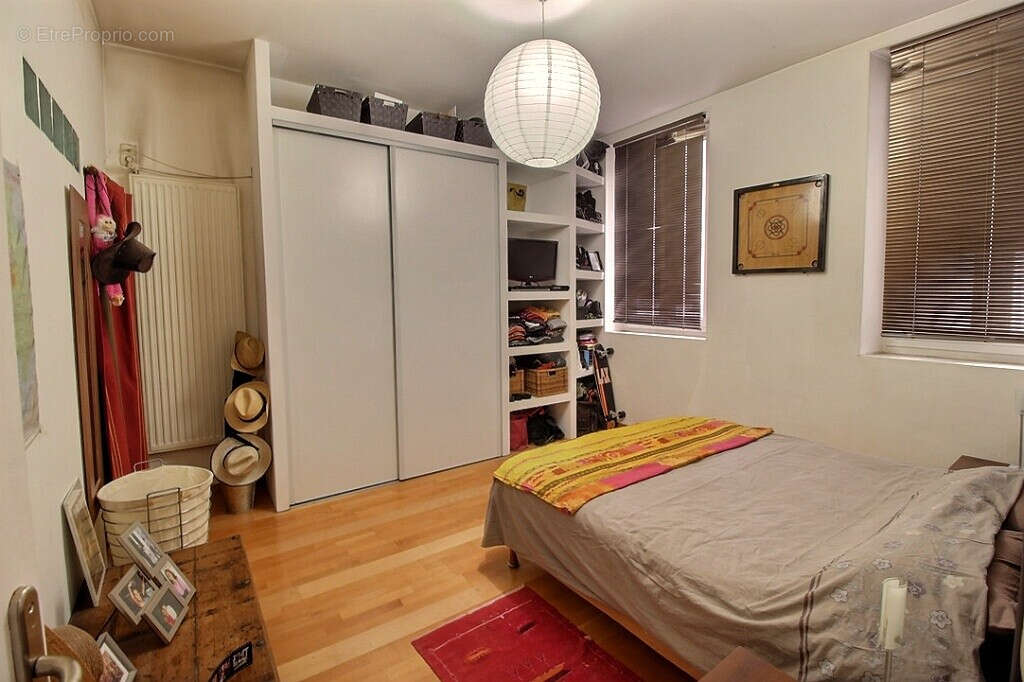 Appartement à MARSEILLE-6E