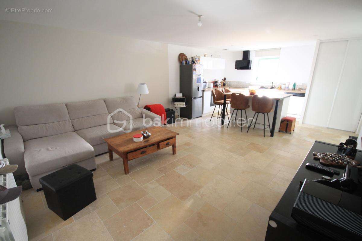 Maison à VAYRES-SUR-ESSONNE