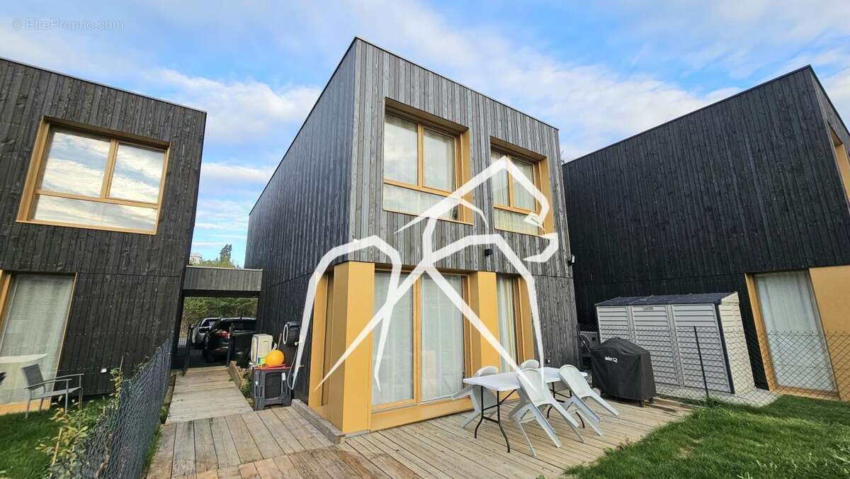 Maison à LE PETIT-QUEVILLY