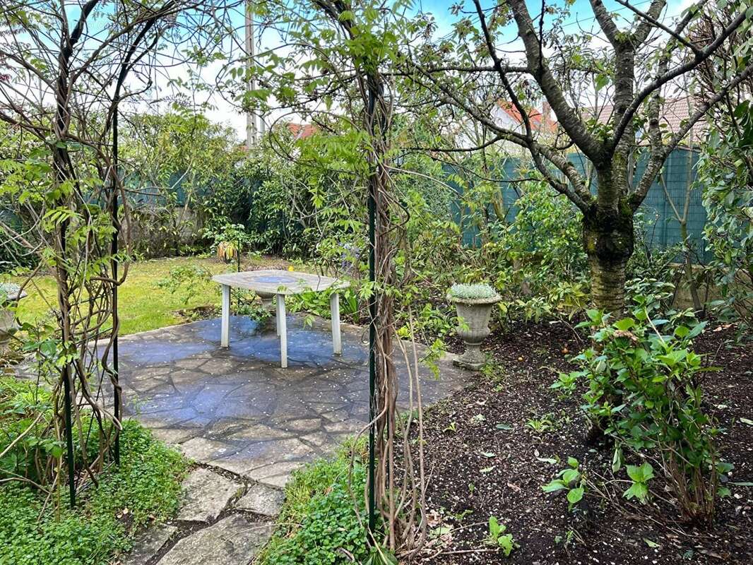 Maison à SAINT-LEU-LA-FORET