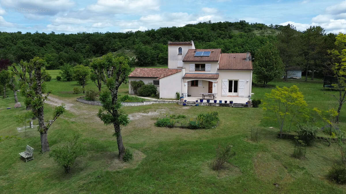 Maison à BAGAT-EN-QUERCY