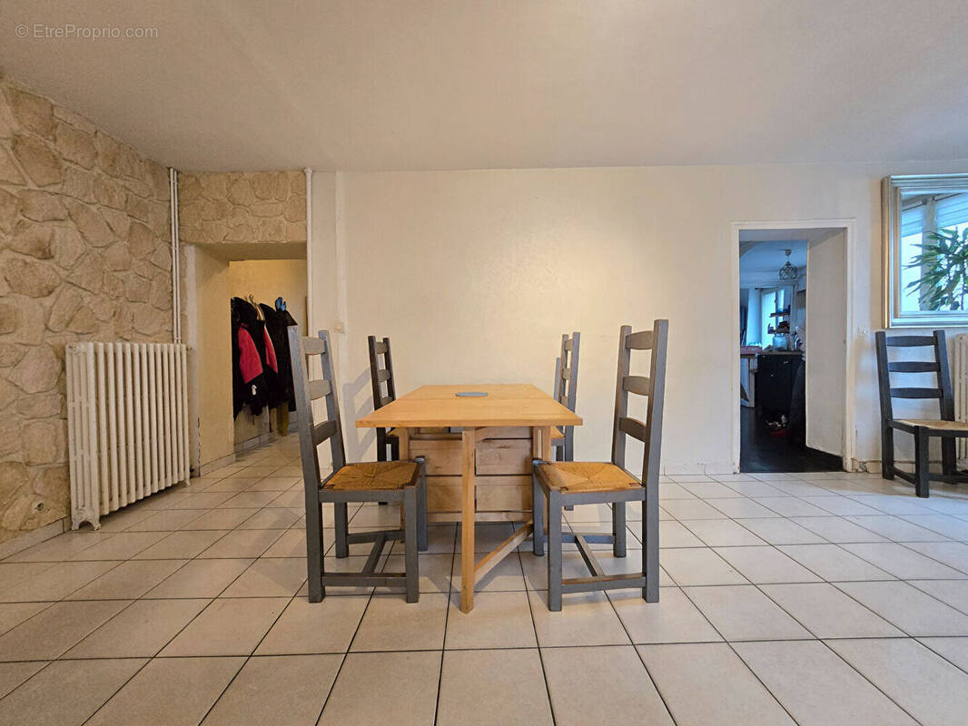 Appartement à FLEURY-LES-AUBRAIS