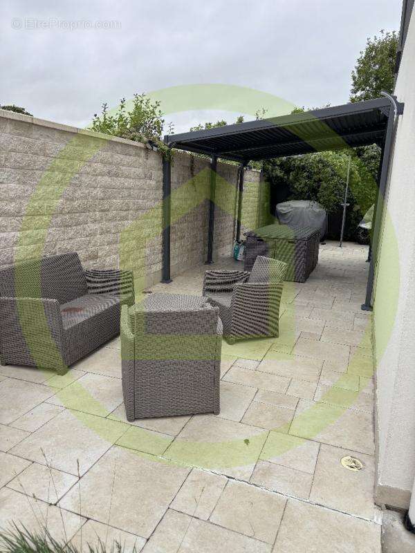 Maison à MERY-SUR-OISE