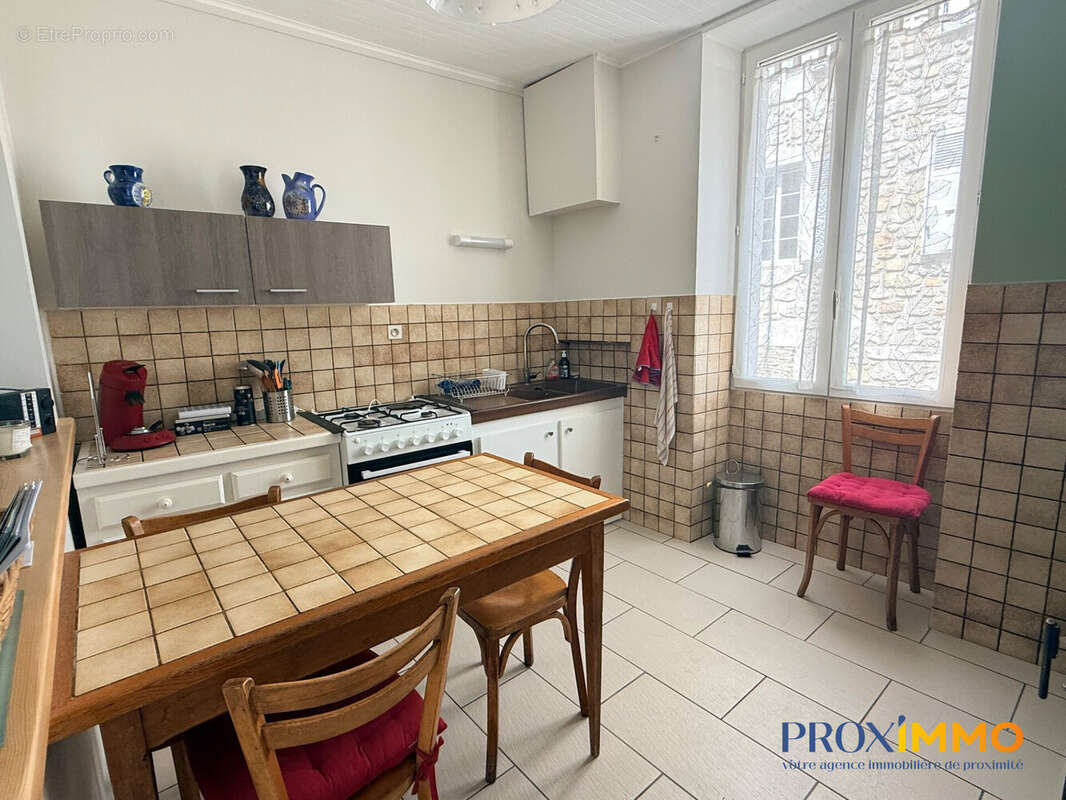 Maison 101 m² à Entre-Deux-Guiers  - photo 4