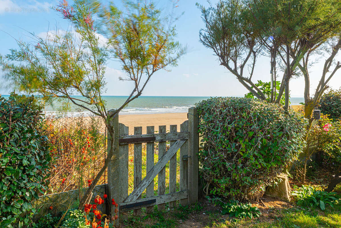 Maison à LUC-SUR-MER