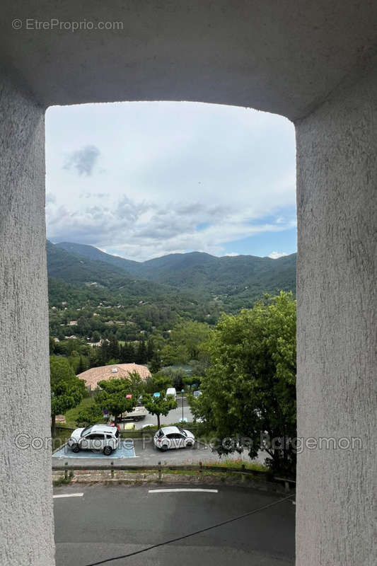Appartement à BARGEMON