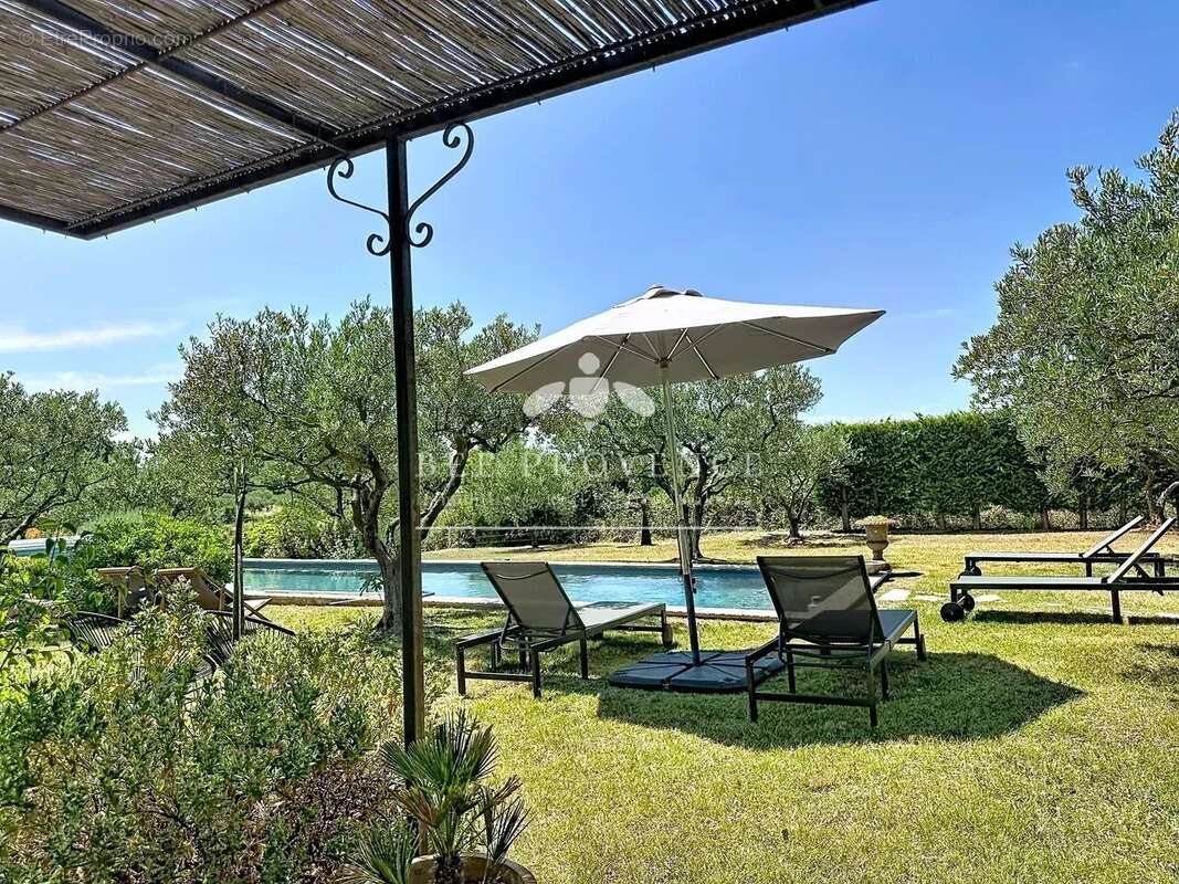Maison de caractère avec piscine et maison d'amis, au calme - photo 13