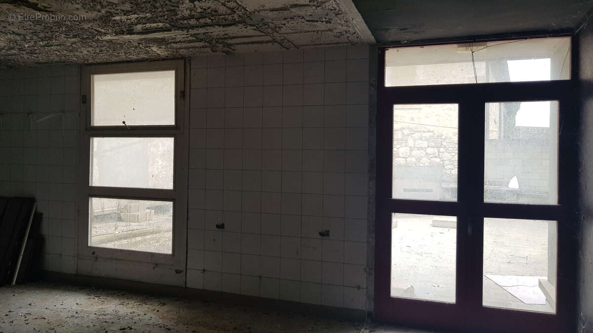 Appartement à SAINT-CHAPTES