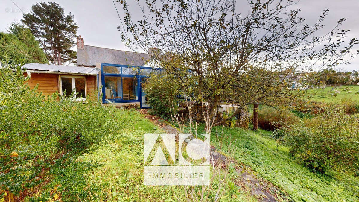 Maison à QUEMPER-GUEZENNEC