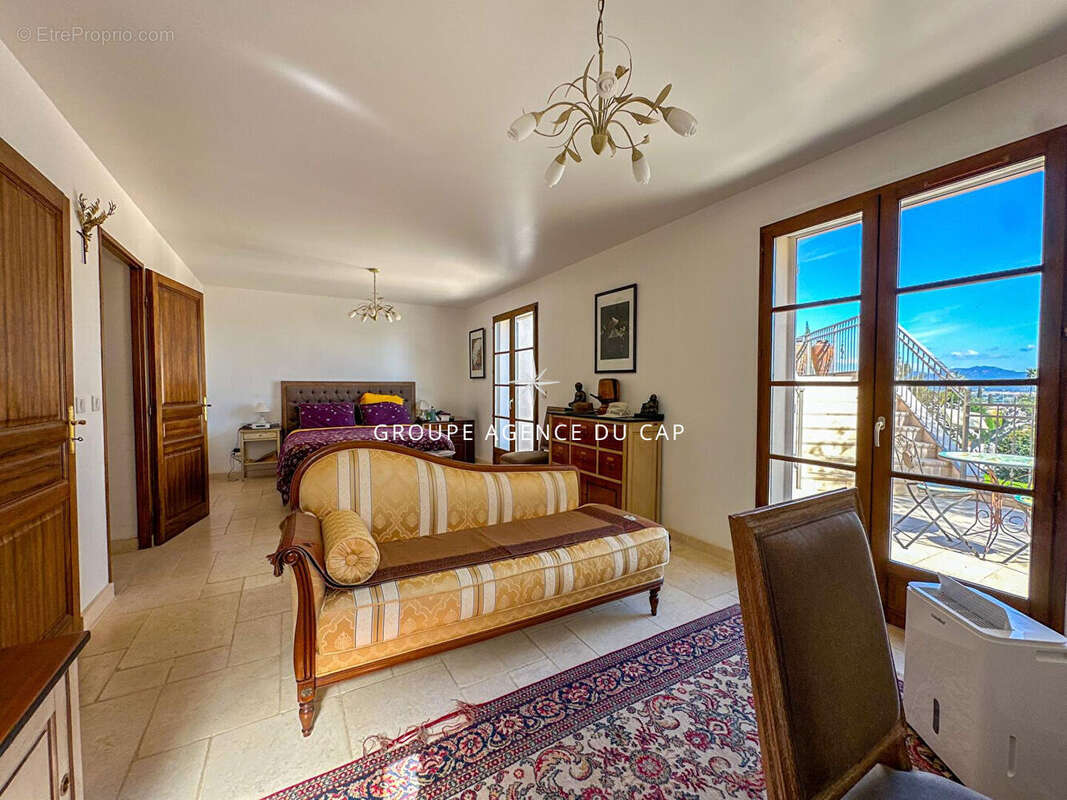 Maison à FREJUS