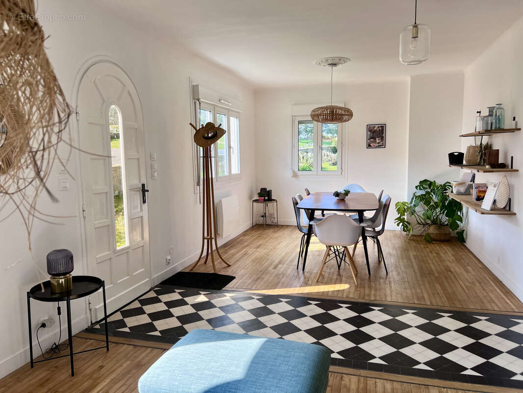 Maison à FREHEL