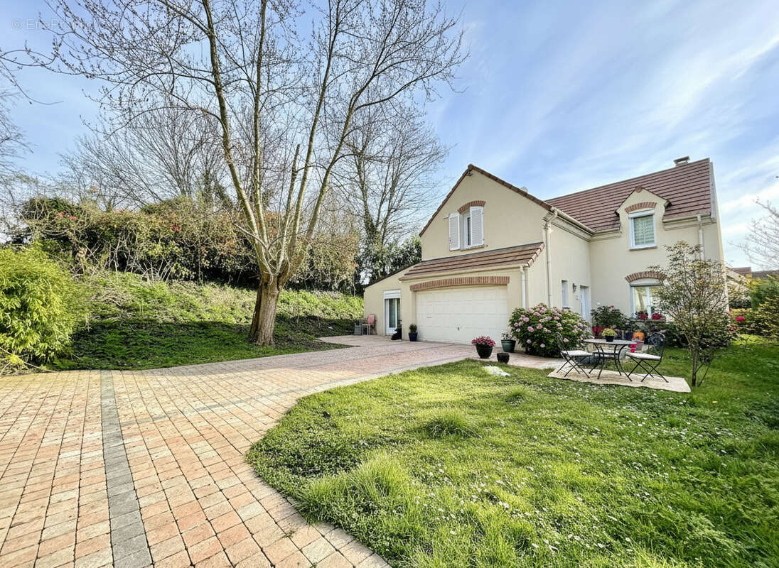 Maison à SOISY-SOUS-MONTMORENCY