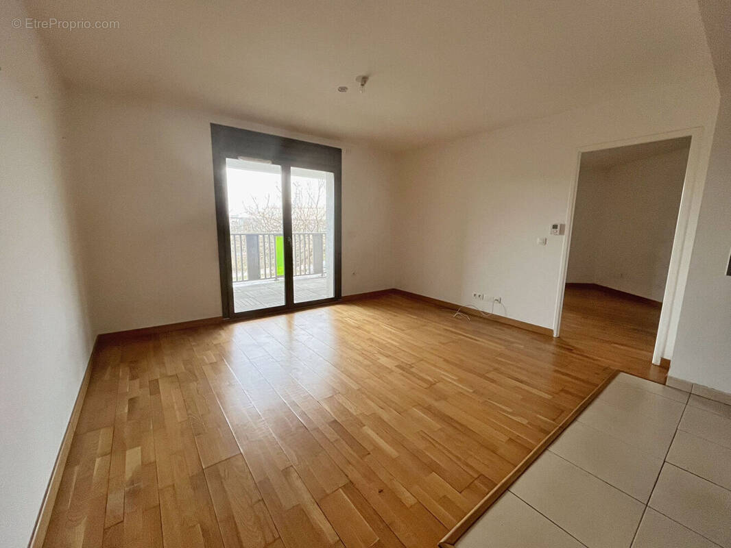 Appartement à NANTERRE