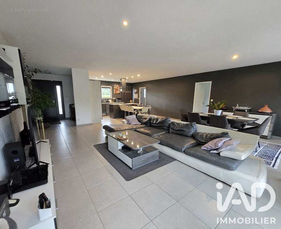 Maison 167 m² à Gajac  - photo 3