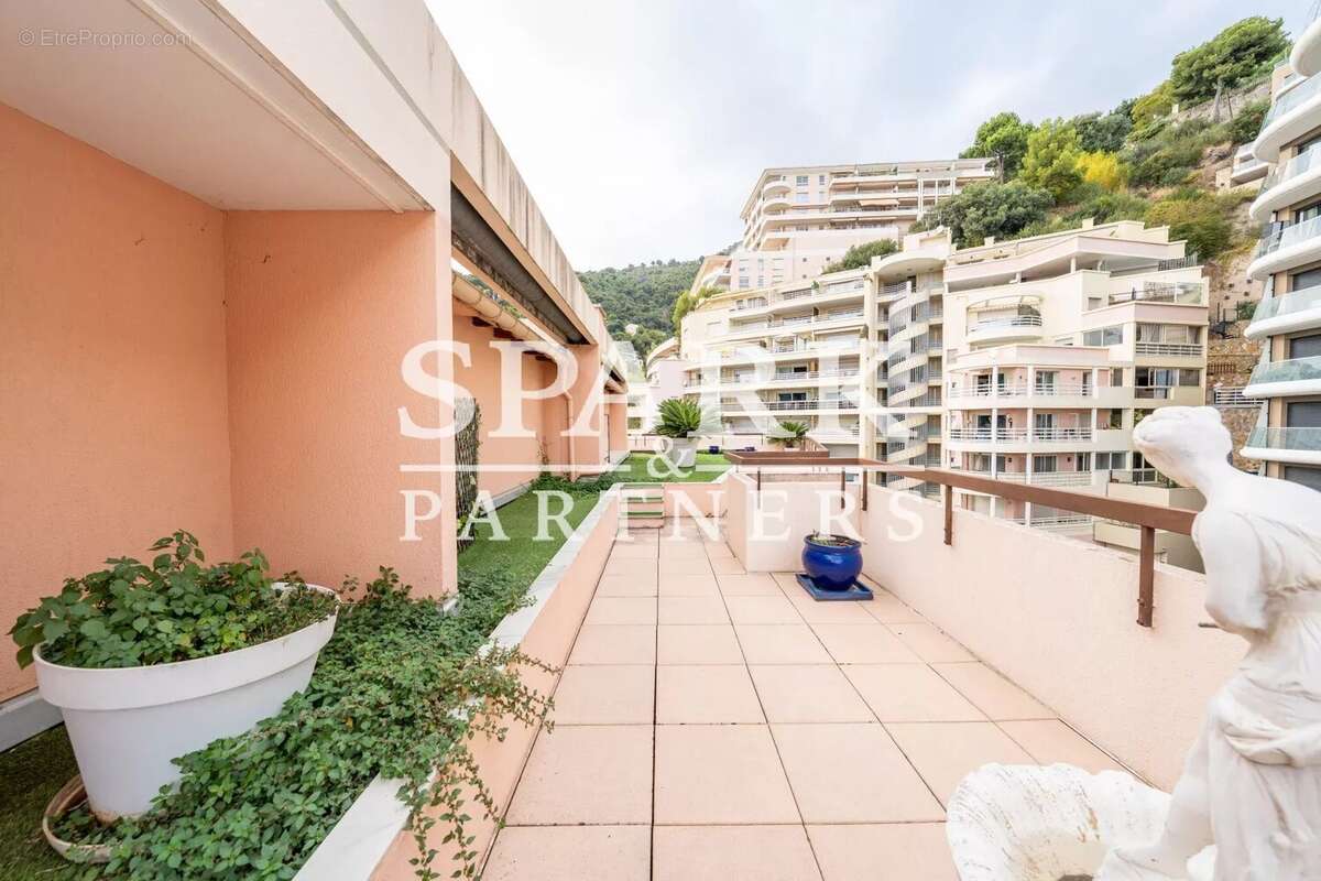 Appartement à BEAUSOLEIL