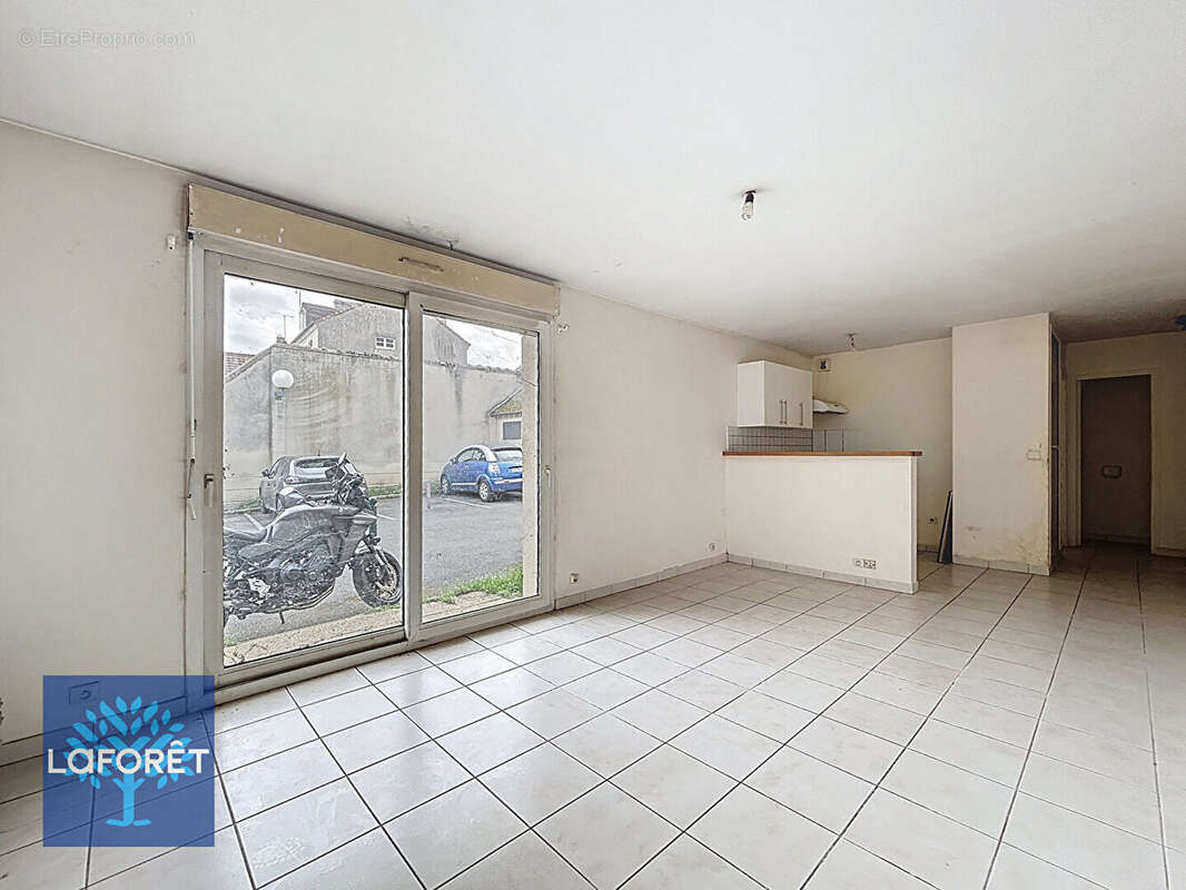 Appartement à CORBEIL-ESSONNES