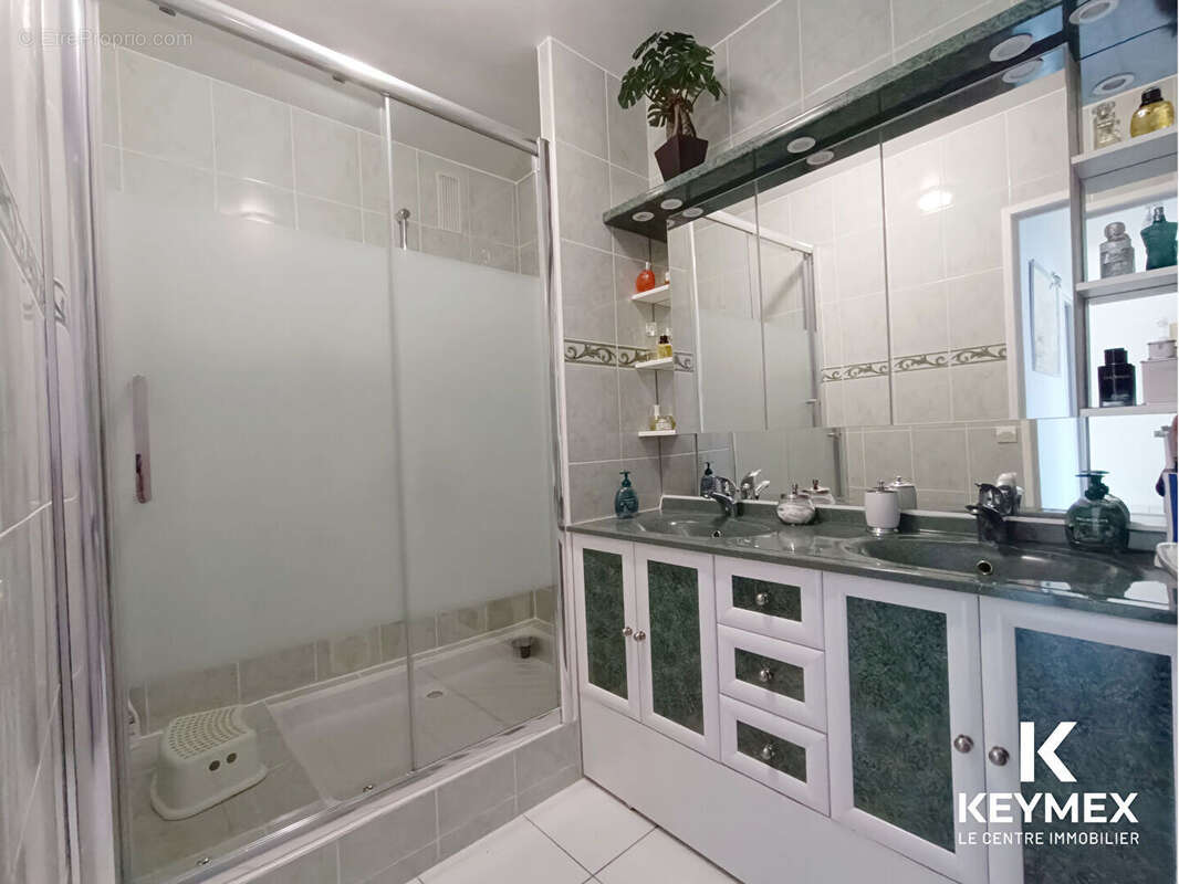 Appartement à LOUVRES