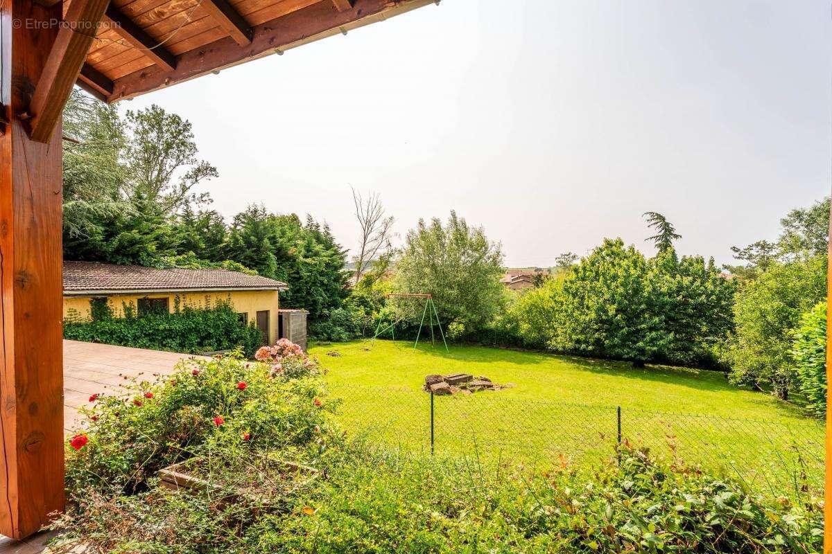 Maison à SAINT-GERMAIN-SUR-L&#039;ARBRESLE