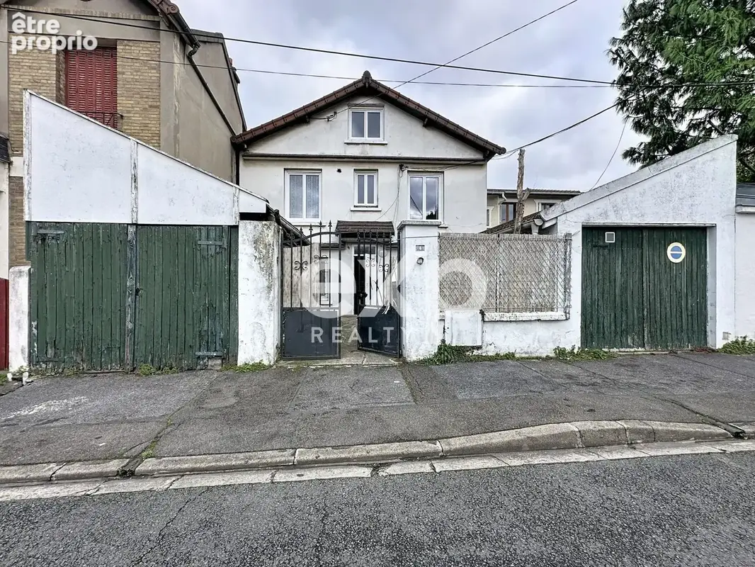 Maison 85 m² à Saint-Denis  - photo 2