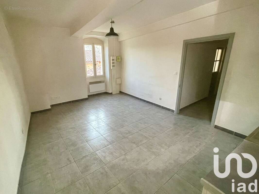 Photo 5 - Appartement à CLARENSAC