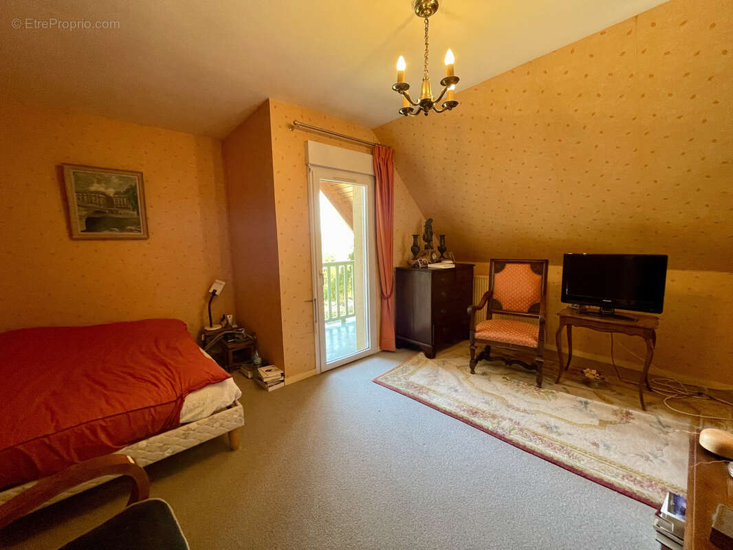 Maison à MONTFORT-L'AMAURY