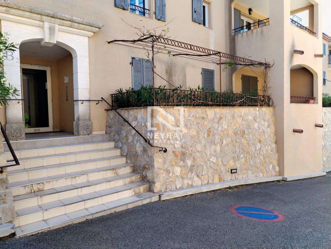 Appartement à FAYENCE