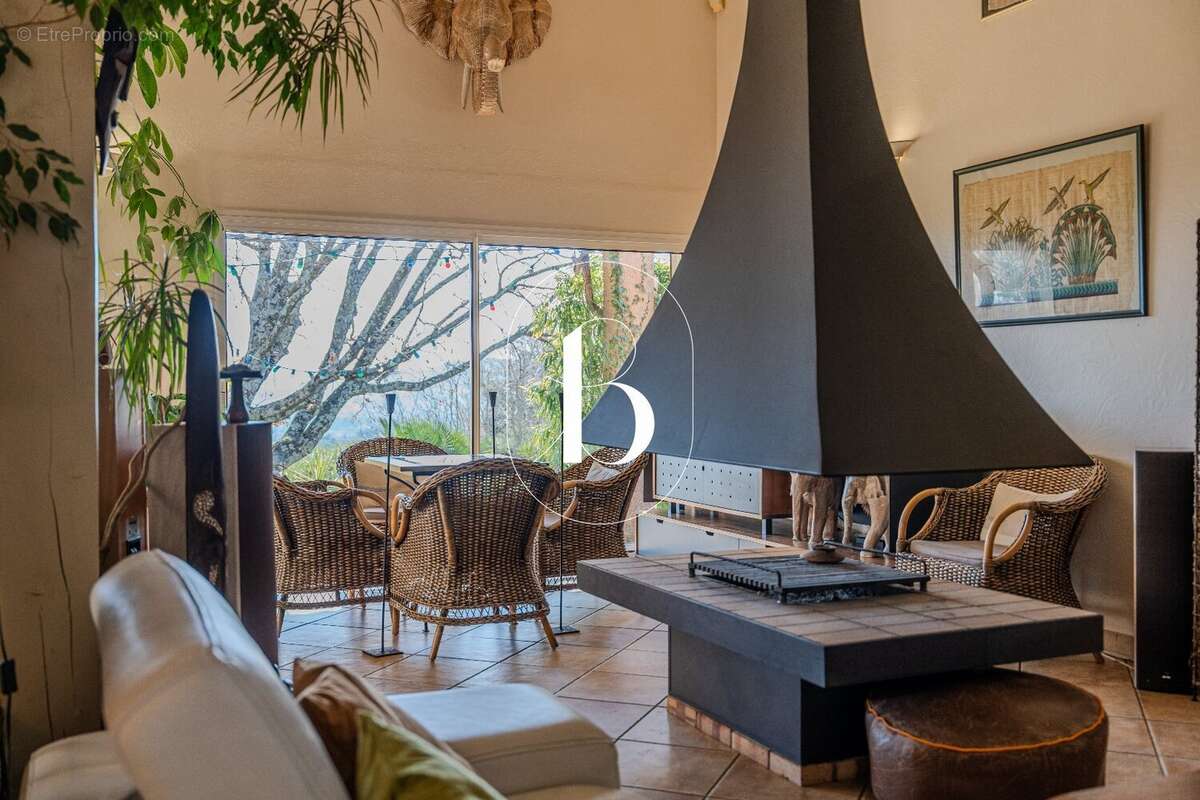 Maison à GOUDARGUES