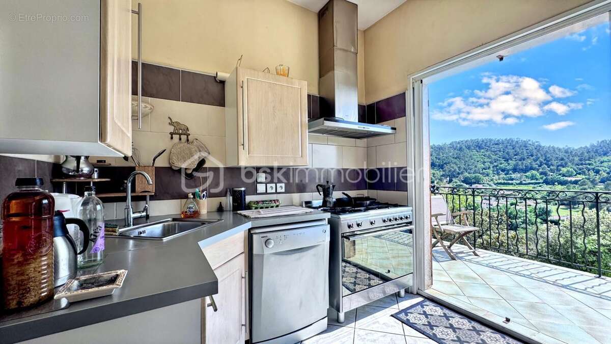 ACHAT Maison de 3 chambres avec vue panoramique sur la vallée à 83143 Le Val - photo 4