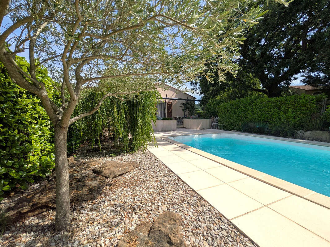Maison à LE PRADAL