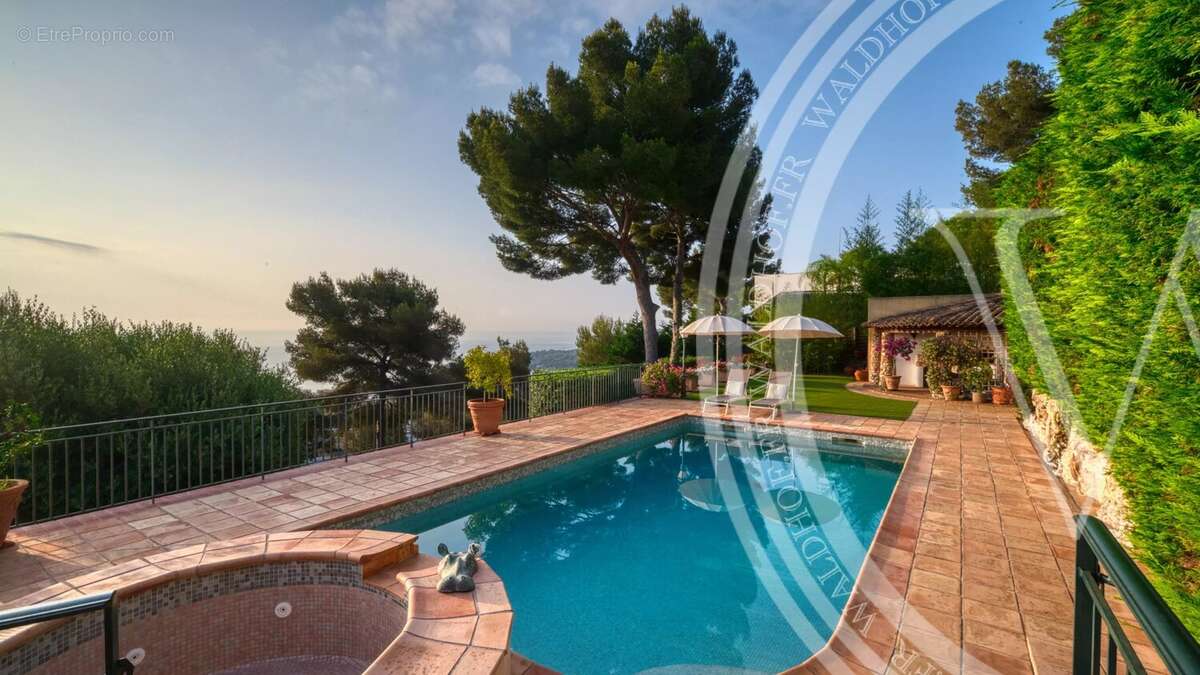 Maison à ROQUEBRUNE-CAP-MARTIN