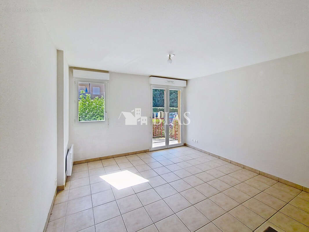Appartement 52 m² à La Riviere-Saint-Sauveur  - photo 2