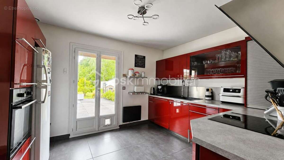 Maison familiale de 160 m² avec sous-sol total - photo 8