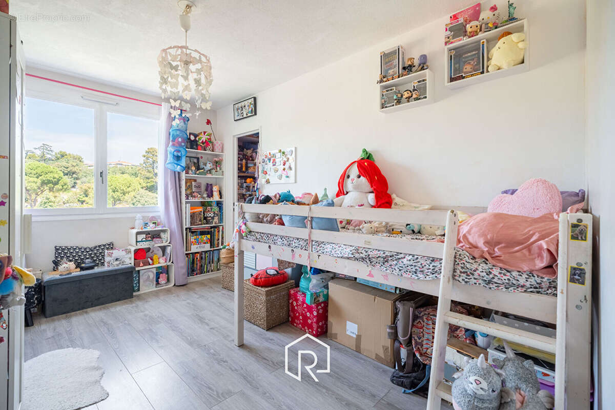 Appartement à MARSEILLE-12E