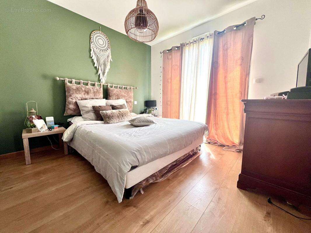 Maison à MIGNALOUX-BEAUVOIR