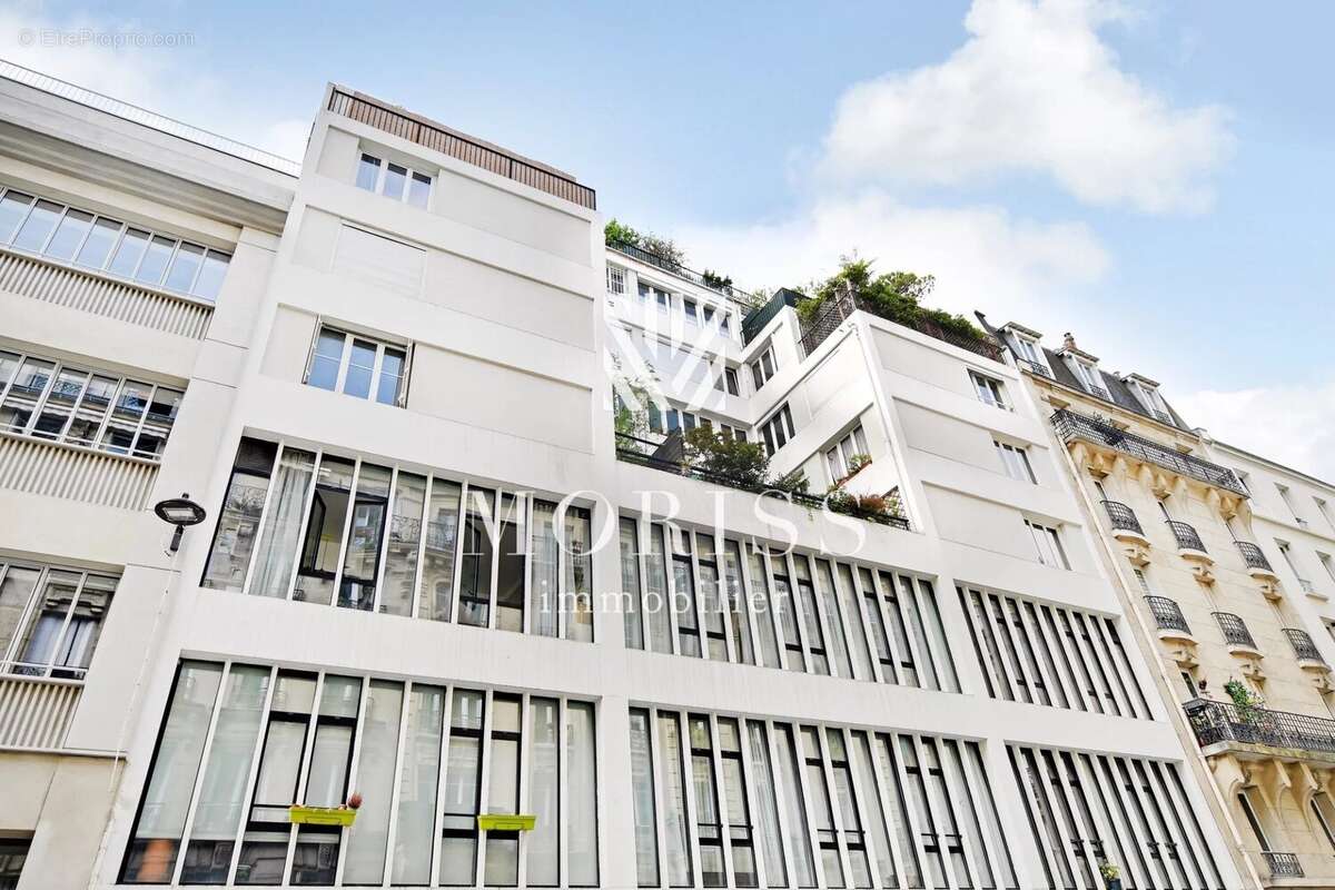 Appartement à PARIS-18E