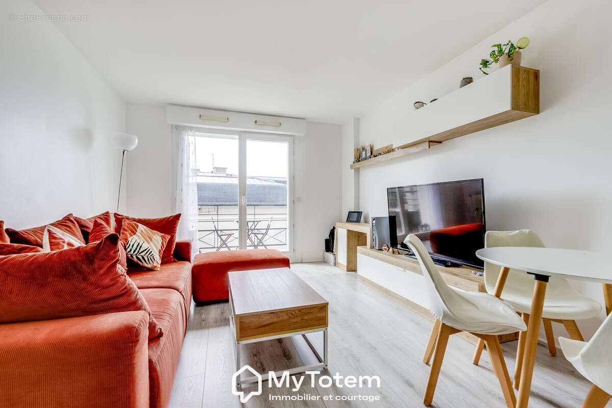 Appartement à SARTROUVILLE