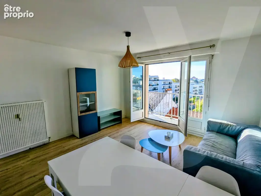 Dernier étage – T3 de 60 m² avec 2 chambres, balcon, cave et parking en sous-sol – Rue Hector Berlioz - photo 3