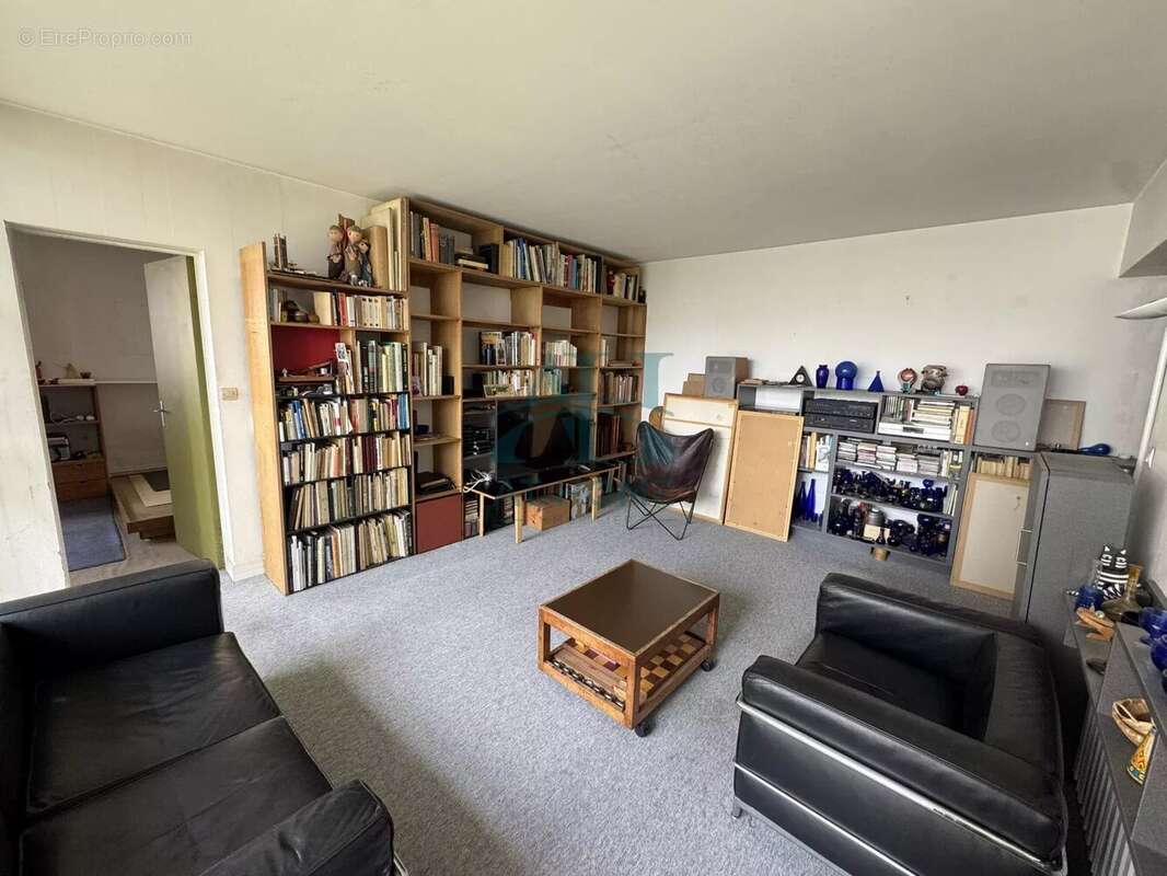 Appartement à PARIS-19E