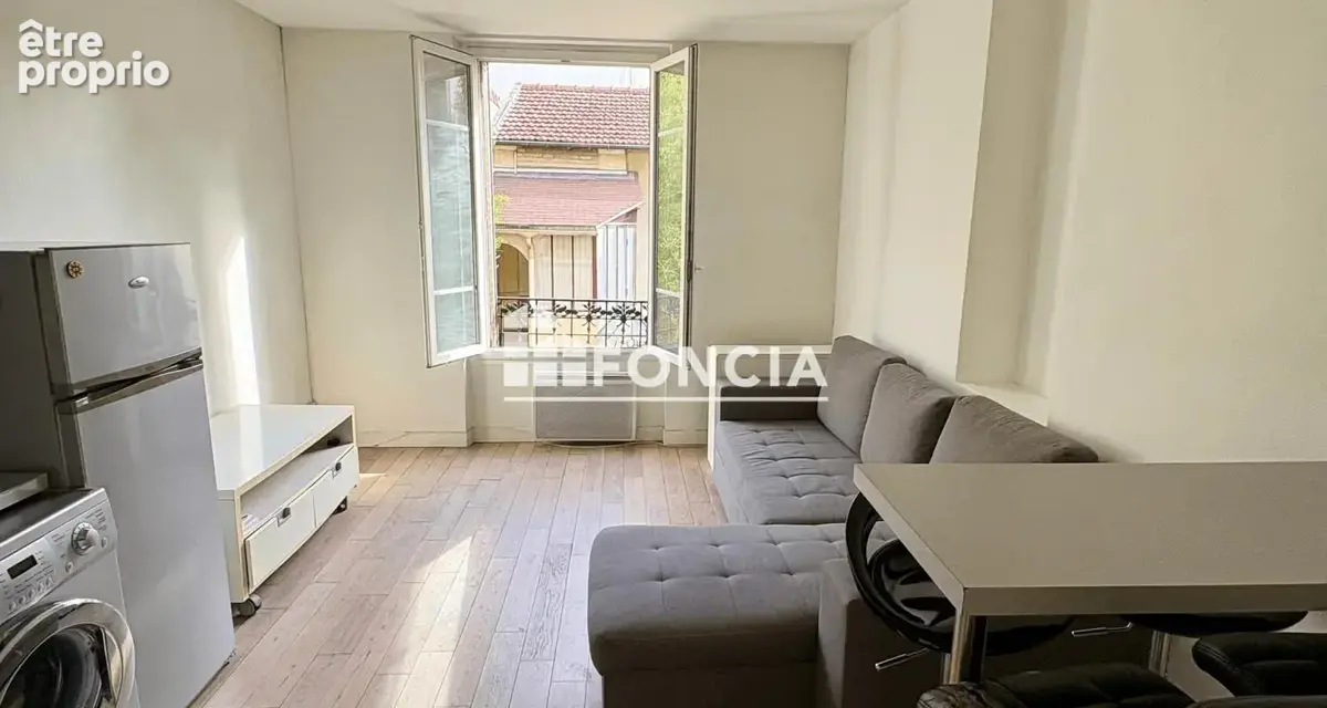 Photo Appartement à Courbevoie au prix de 210 500€