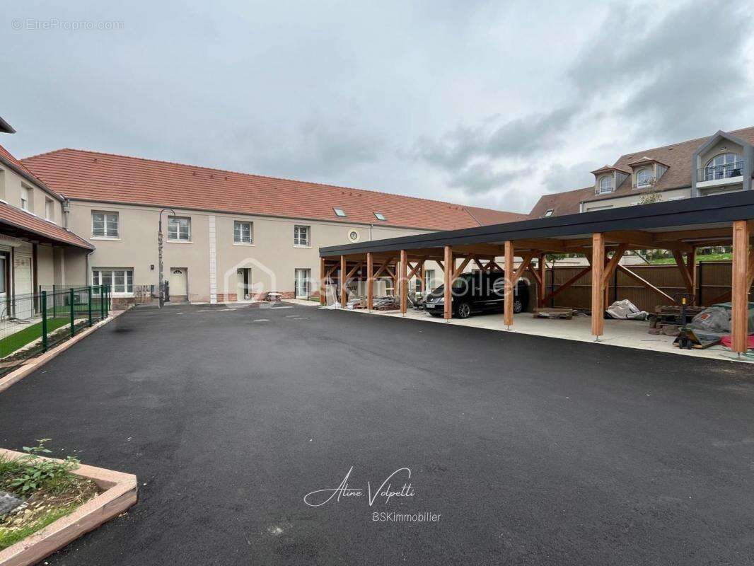 Maison à BUSSY-SAINT-GEORGES