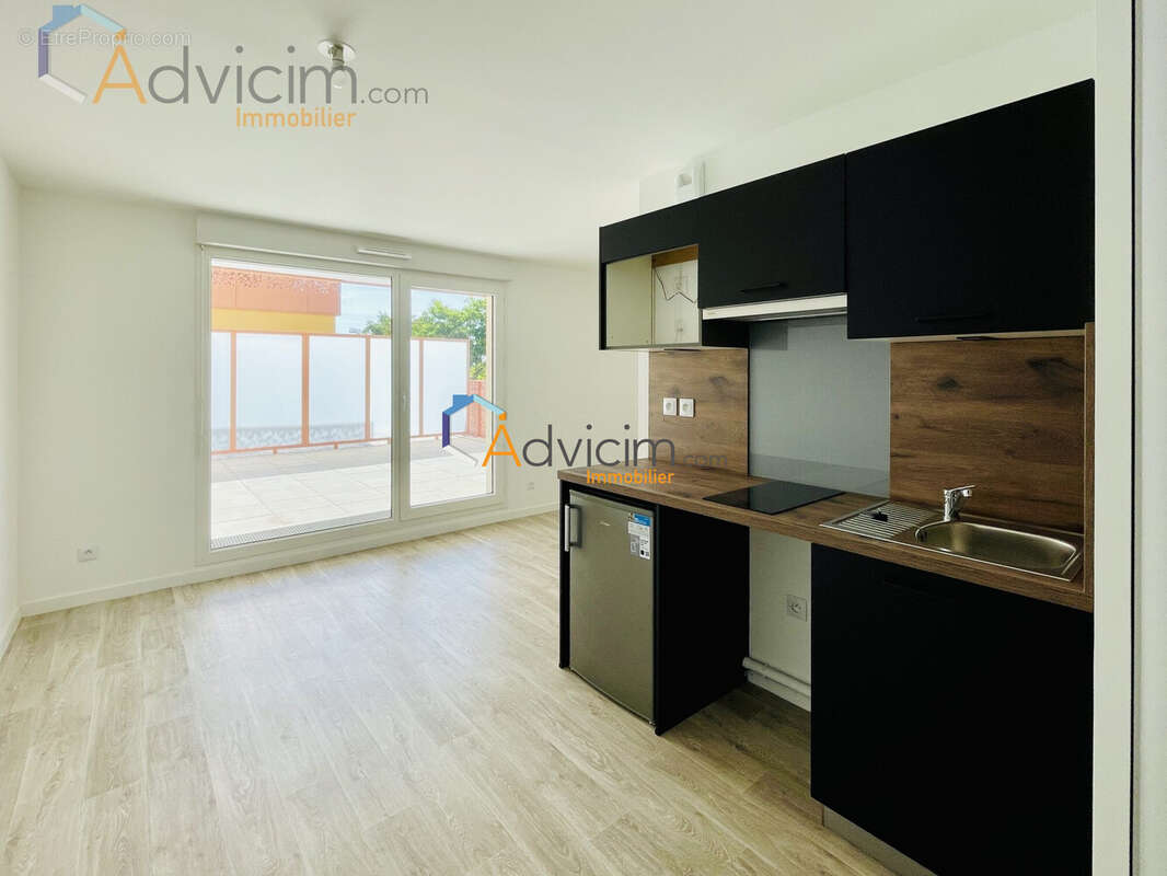 Appartement à LA CHAPELLE-SAINT-MESMIN