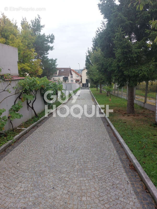 Maison à ROSNY-SOUS-BOIS