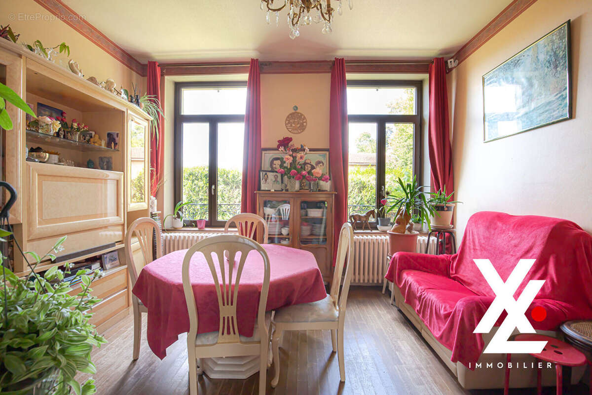 Maison à BOUXIERES-AUX-DAMES