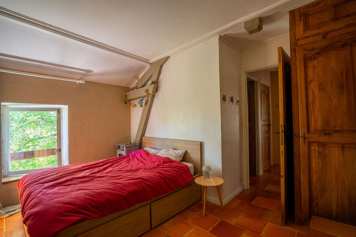 Maison à MONTCUQ