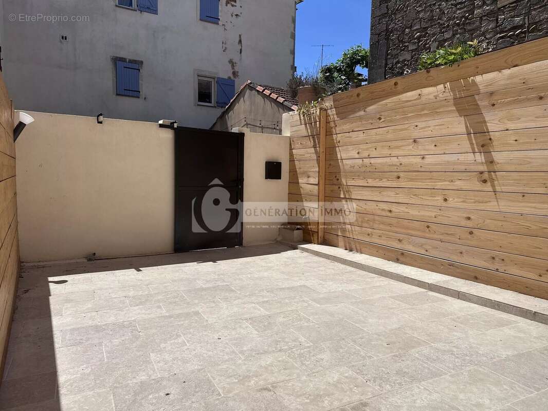 Appartement à EYRAGUES