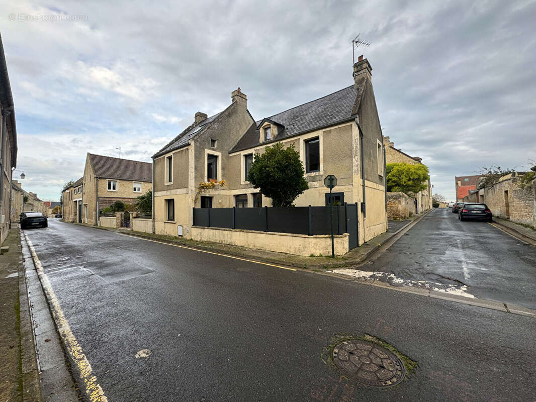 Maison à LUC-SUR-MER